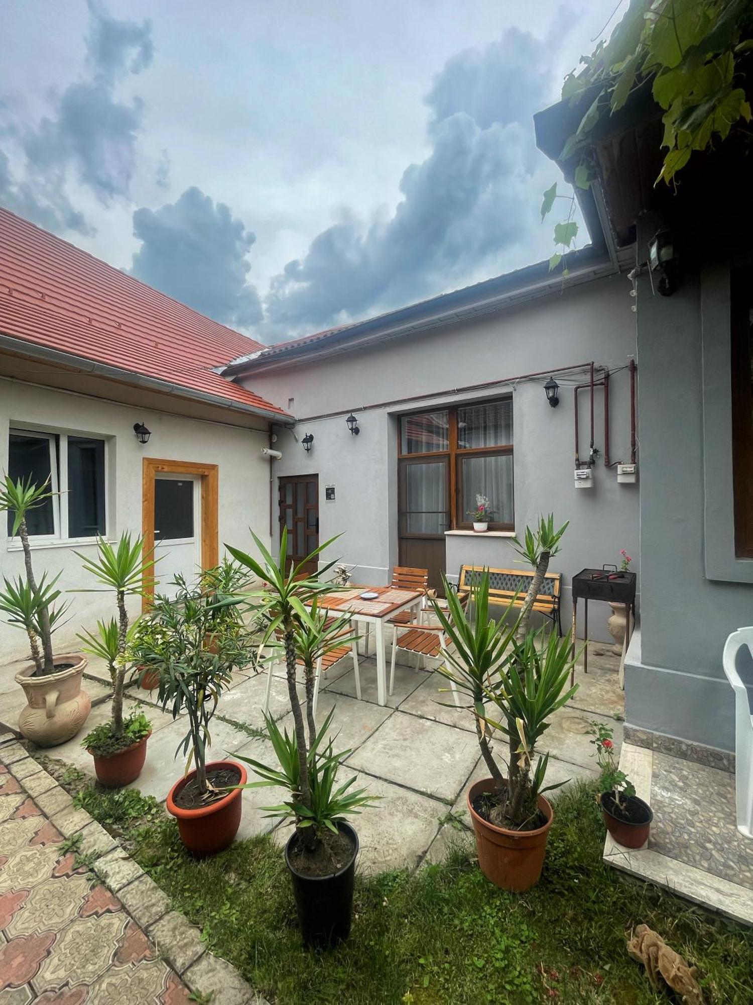 Marco'S Studio Fagaras Exterior photo
